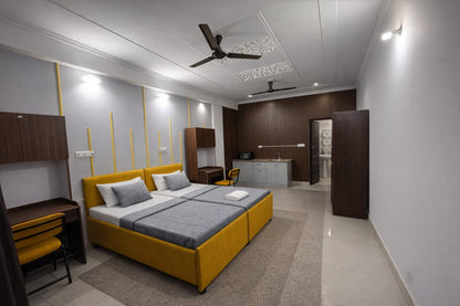 Pupil Stay, Near Woodstock