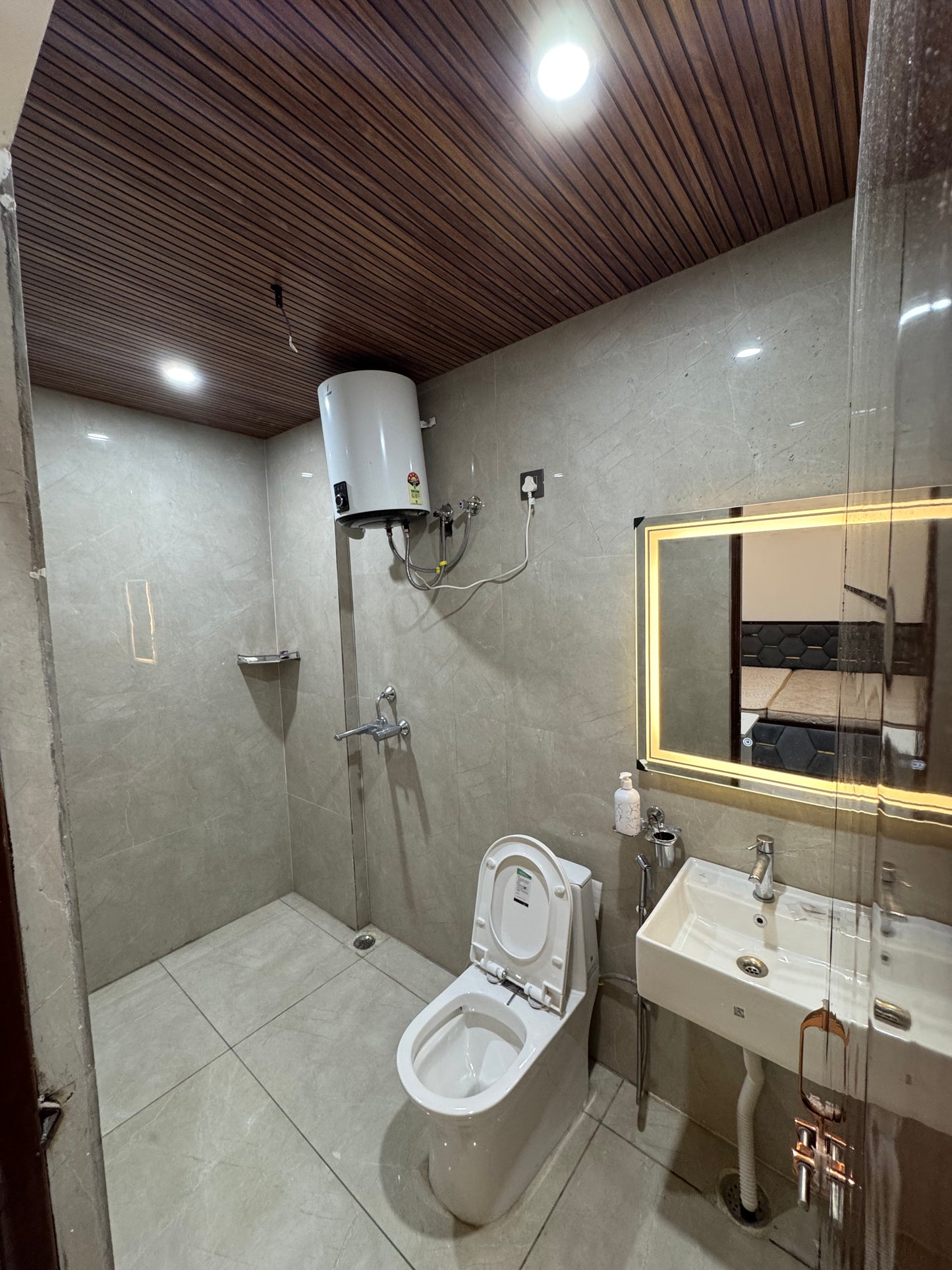 JSR Villa, Maggie Point